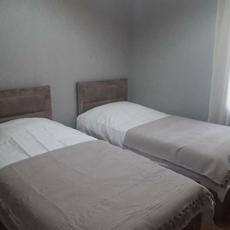 Apartment For Family ティビリシ エクステリア 写真